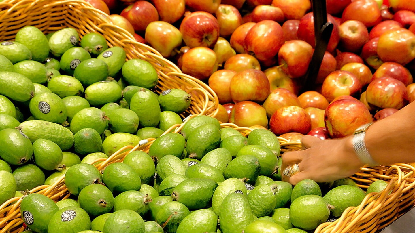 Fresh Citrus Apples At Stride Property Countdown Climate