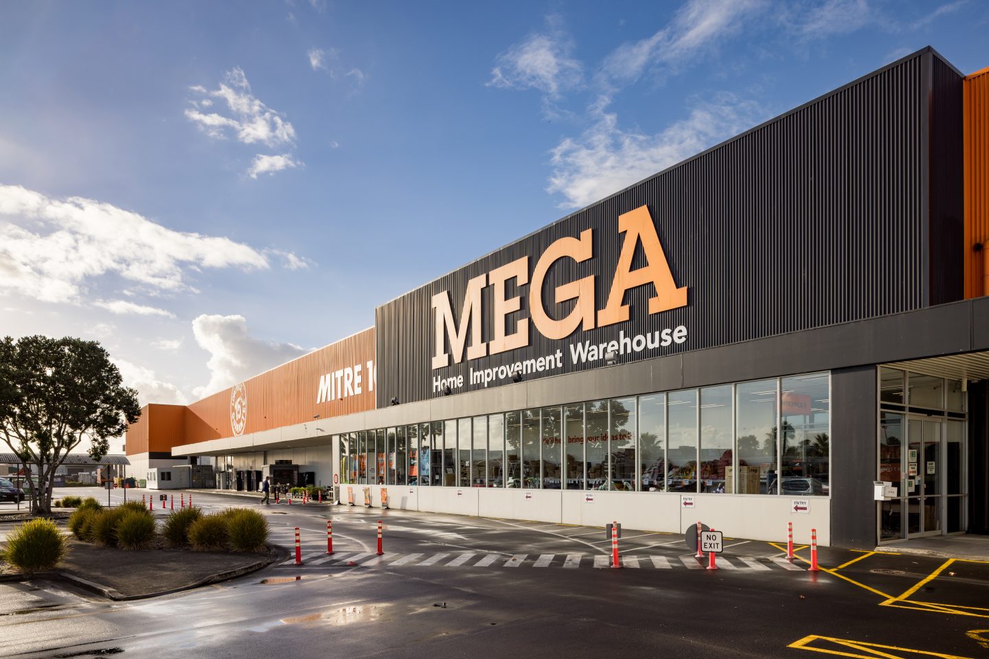 Mitre 10